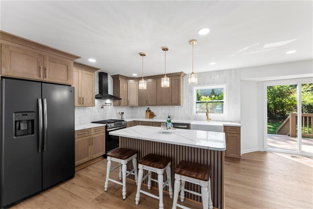 4 bedroom, 4 bathroom, 2,360 sq ft single family residence under contract at 4770 Shallow Ridge Road, Kennesaw, GA 30144 — photo 4