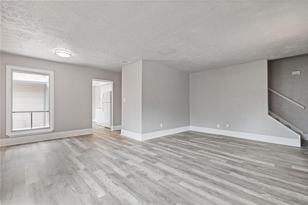 2 bedroom, 3 bathroom, 1,374 sq ft condominium for sale at 844 Manning Villas Court, Marietta, GA 30064 — photo 9