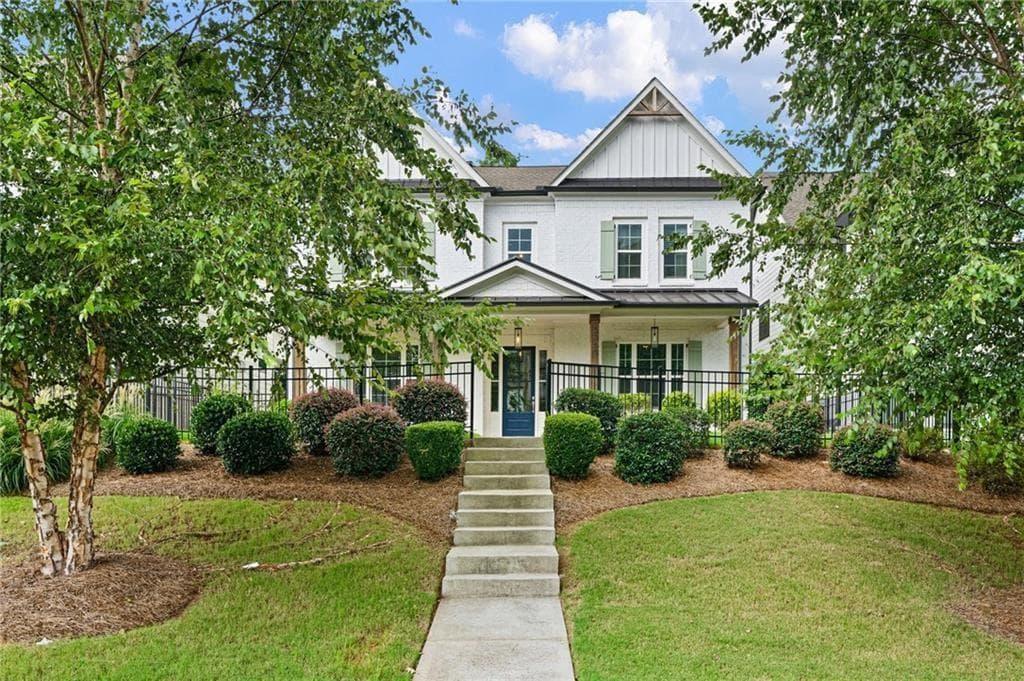 5 bedroom, 5 bathroom, 3,468 sq ft single family residence for sale at 3368 Old Concord Road, Smyrna, GA 30082 — photo 2