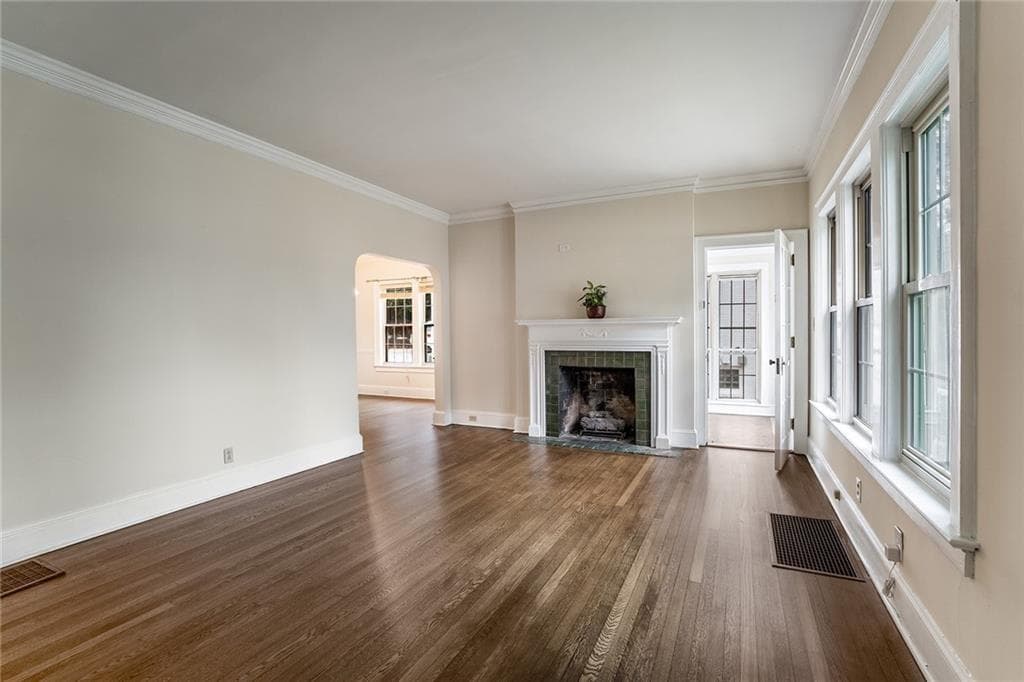 4 bedroom, 2 bathroom, 2,500 sq ft single family residence for rent at 2918 N Hills Drive, Atlanta, GA 30305 for $5,500 a month — photo 7