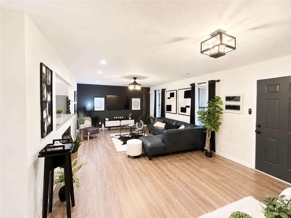 3 bedroom, 2 bathroom, 1,824 sq ft single family residence under contract at 808 Darlington Drive, Jonesboro, GA 30238 — photo 8