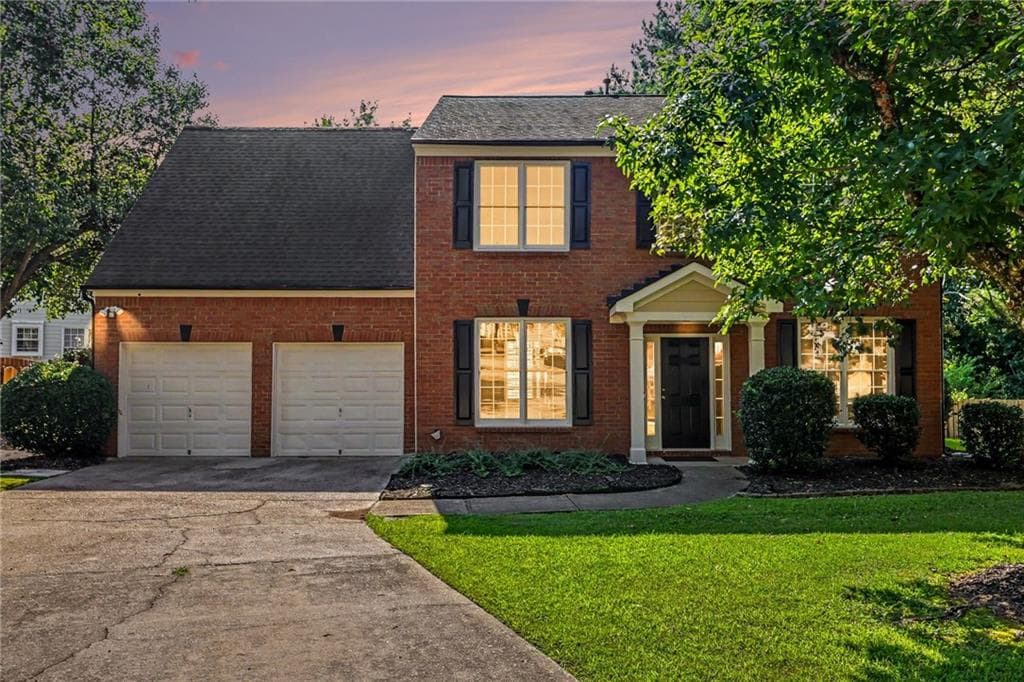 3 bedroom, 3 bathroom, 2,379 sq ft single family residence for sale at 3060 Winston Terrace Court, Alpharetta, GA 30009 — photo 3