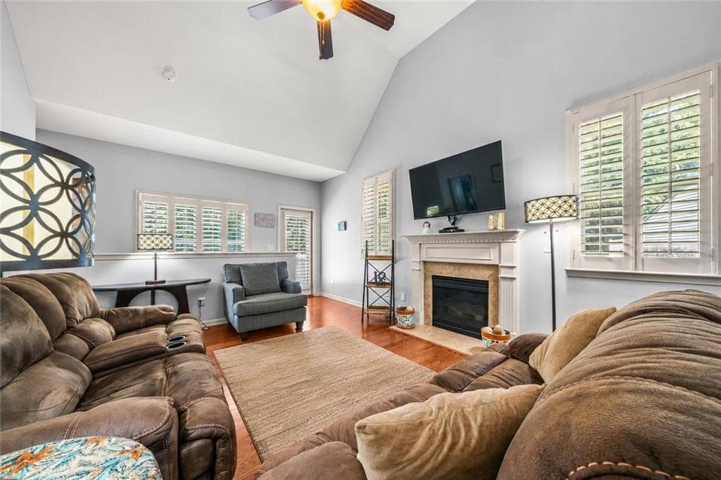 4 bedroom, 3 bathroom, 2,419 sq ft single family residence under contract at 173 Heritage Pointe, Woodstock, GA 30189 — photo 6