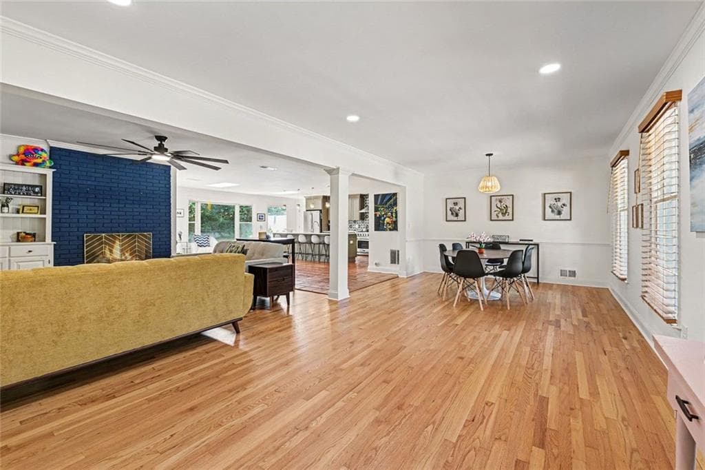 4 bedroom, 4 bathroom, 2,382 sq ft single family residence under contract at 2730 Millwood Court, Decatur, GA 30033 — photo 3