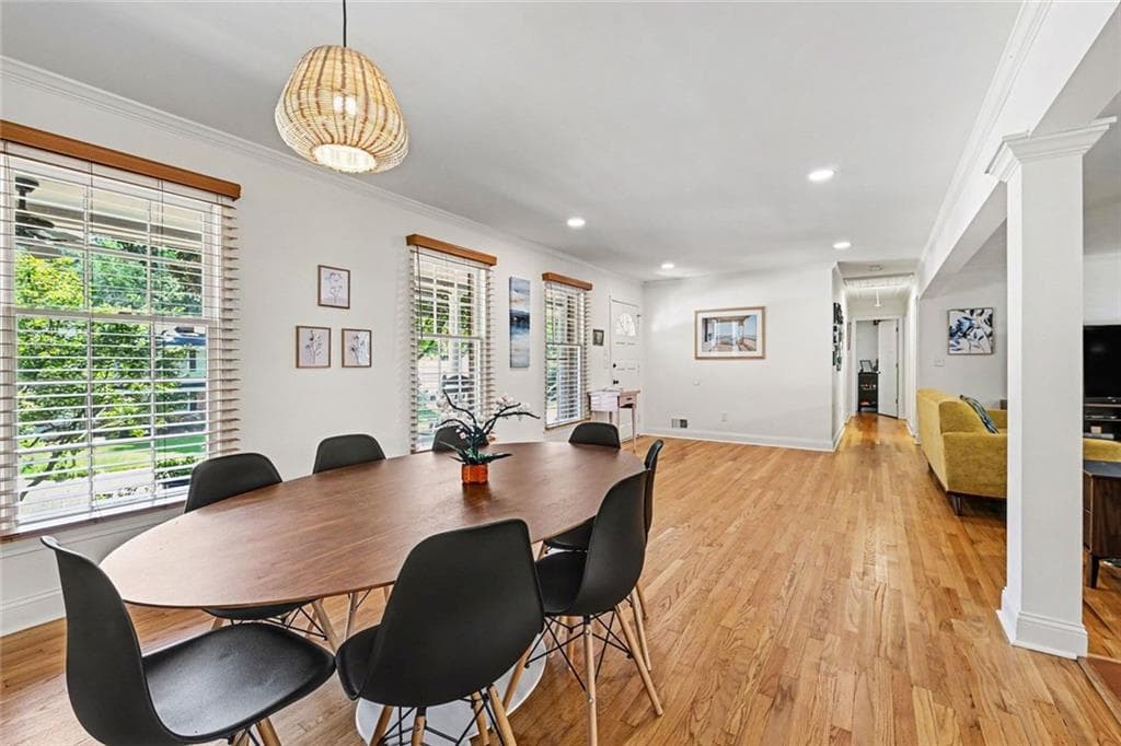 4 bedroom, 4 bathroom, 2,382 sq ft single family residence under contract at 2730 Millwood Court, Decatur, GA 30033 — photo 4