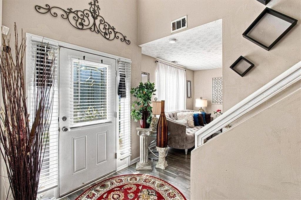 4 bedroom, 3 bathroom, 1,906 sq ft single family residence under contract at 3805 Cumbrian Lane, Lithonia, GA 30038 — photo 5