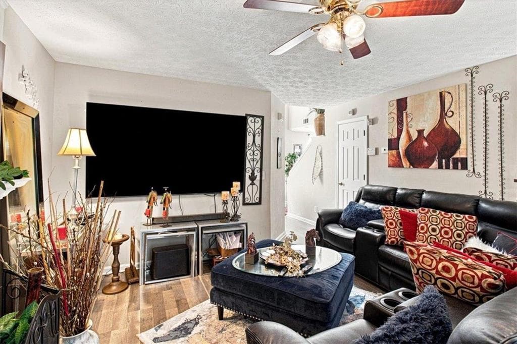4 bedroom, 3 bathroom, 1,906 sq ft single family residence under contract at 3805 Cumbrian Lane, Lithonia, GA 30038 — photo 9
