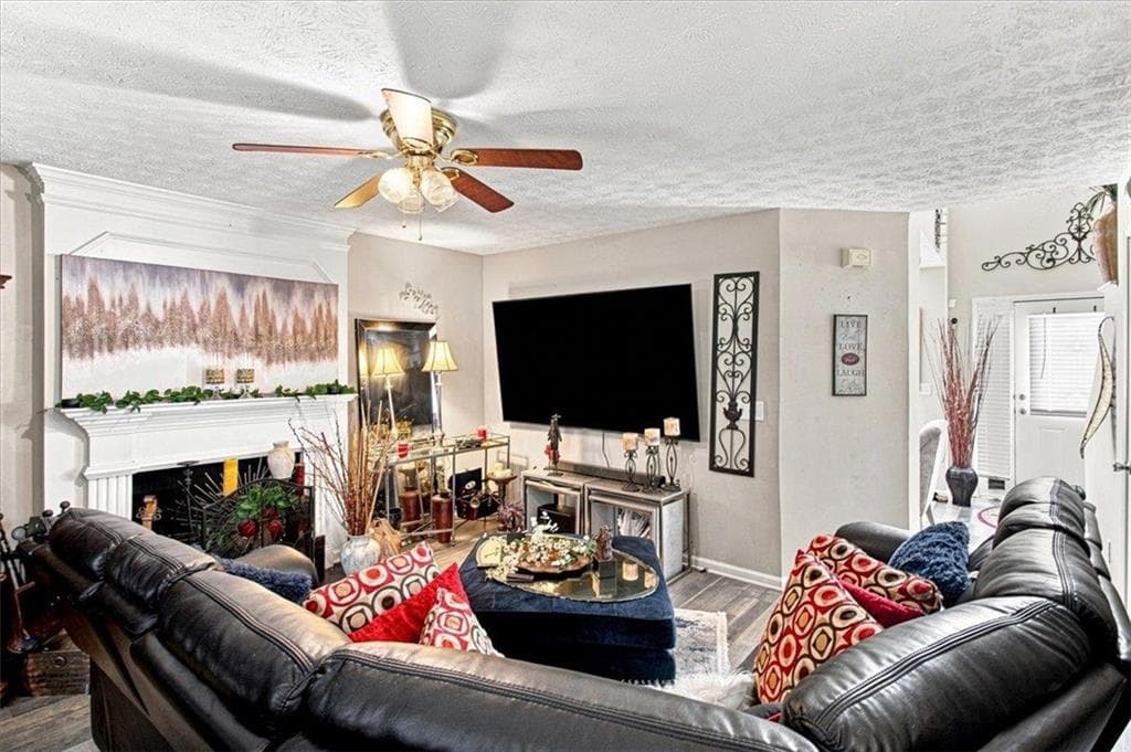 4 bedroom, 3 bathroom, 1,906 sq ft single family residence under contract at 3805 Cumbrian Lane, Lithonia, GA 30038 — photo 10