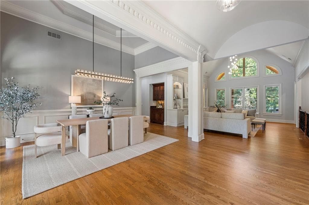 5 bedroom, 6 bathroom, 5,567 sq ft single family residence for sale at 2915 Spindletop Drive, Cumming, GA 30041 — photo 4