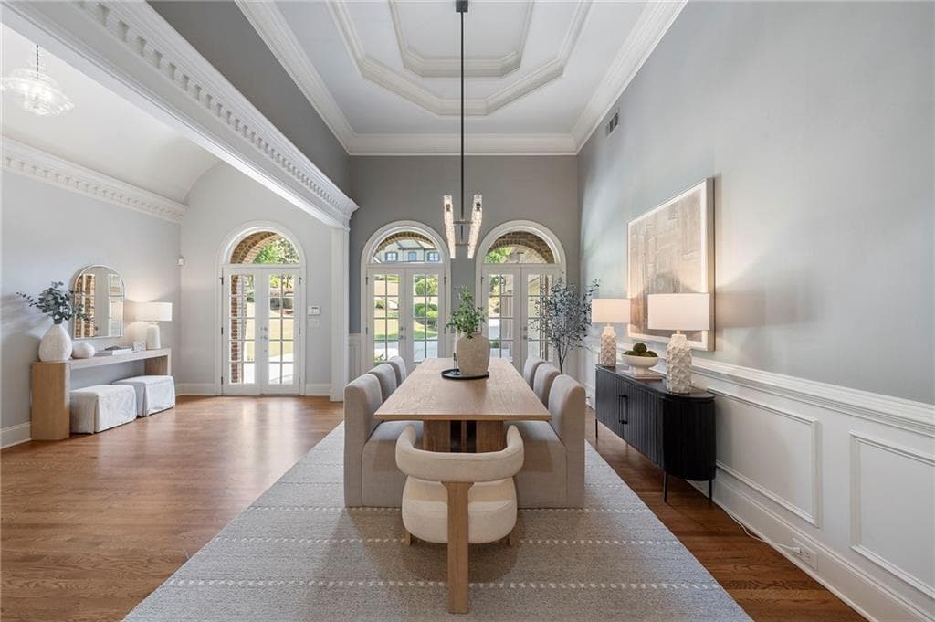 5 bedroom, 6 bathroom, 5,567 sq ft single family residence for sale at 2915 Spindletop Drive, Cumming, GA 30041 — photo 6