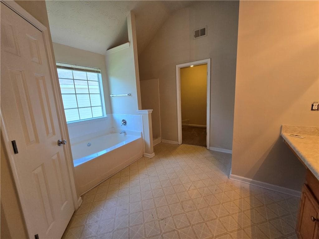 3 bedroom, 3 bathroom, 1,936 sq ft single family residence for rent at 5636 One Lake Way, Atlanta, GA 30349 for $2,050 a month — photo 10