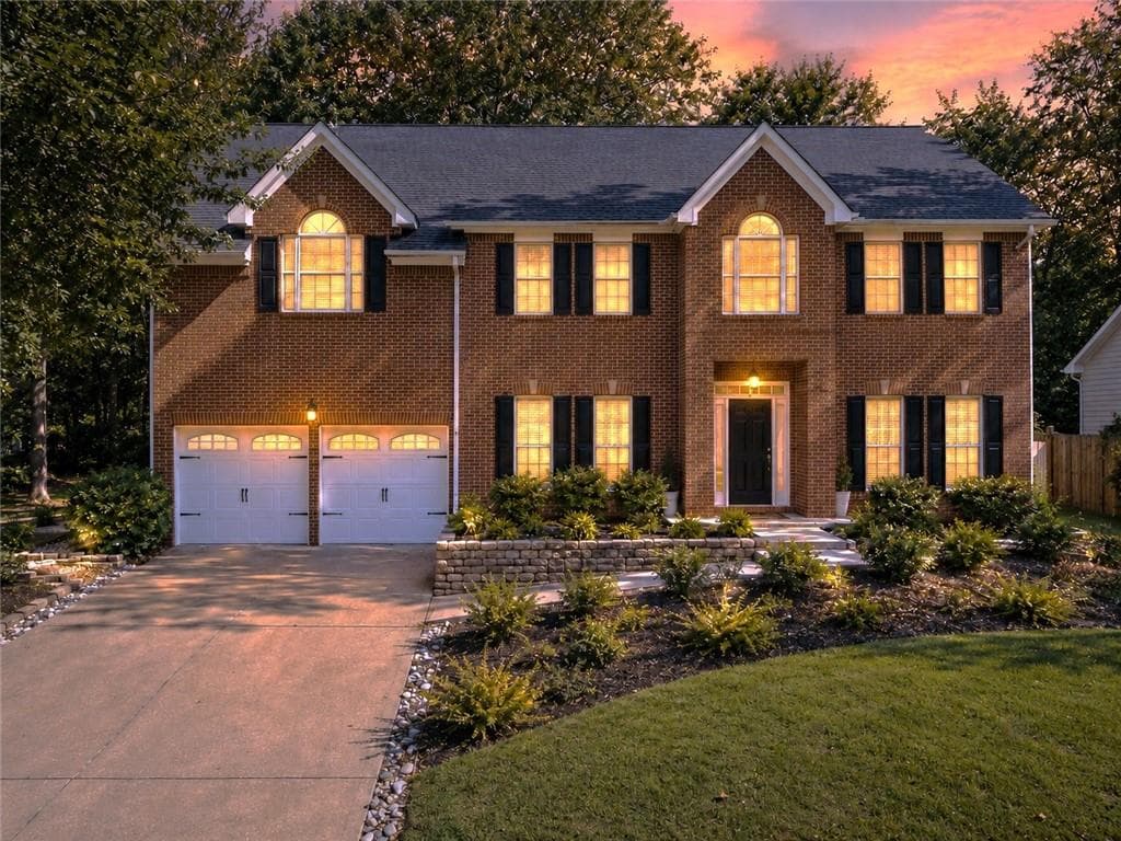 4 bedroom, 3 bathroom, 3,052 sq ft single family residence for sale at 12225 Greenmont Walk, Alpharetta, GA 30009 — photo 2