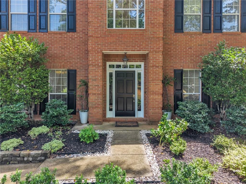 4 bedroom, 3 bathroom, 3,052 sq ft single family residence for sale at 12225 Greenmont Walk, Alpharetta, GA 30009 — photo 5