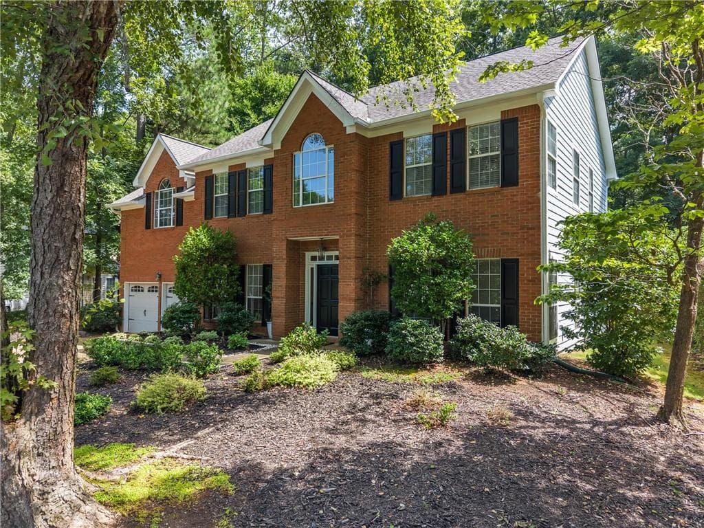 4 bedroom, 3 bathroom, 3,052 sq ft single family residence for sale at 12225 Greenmont Walk, Alpharetta, GA 30009 — photo 6
