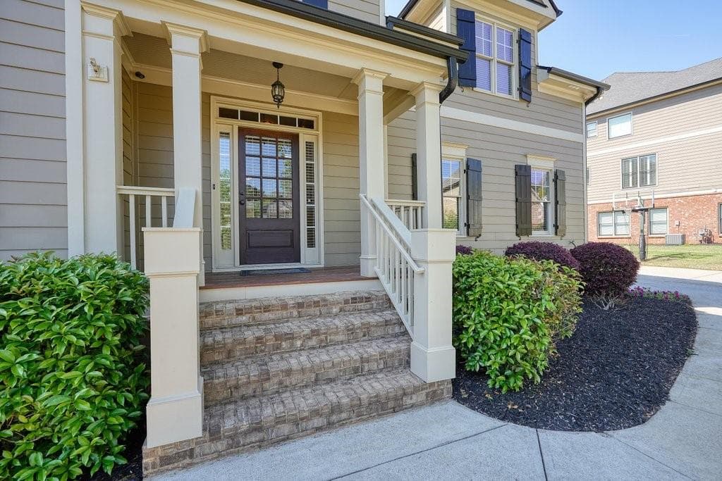 5 bedroom, 4 bathroom, 3,552 sq ft single family residence for sale at 302 Grant Court, Canton, GA 30114 — photo 4