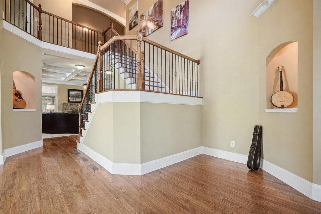 5 bedroom, 4 bathroom, 3,552 sq ft single family residence for sale at 302 Grant Court, Canton, GA 30114 — photo 6