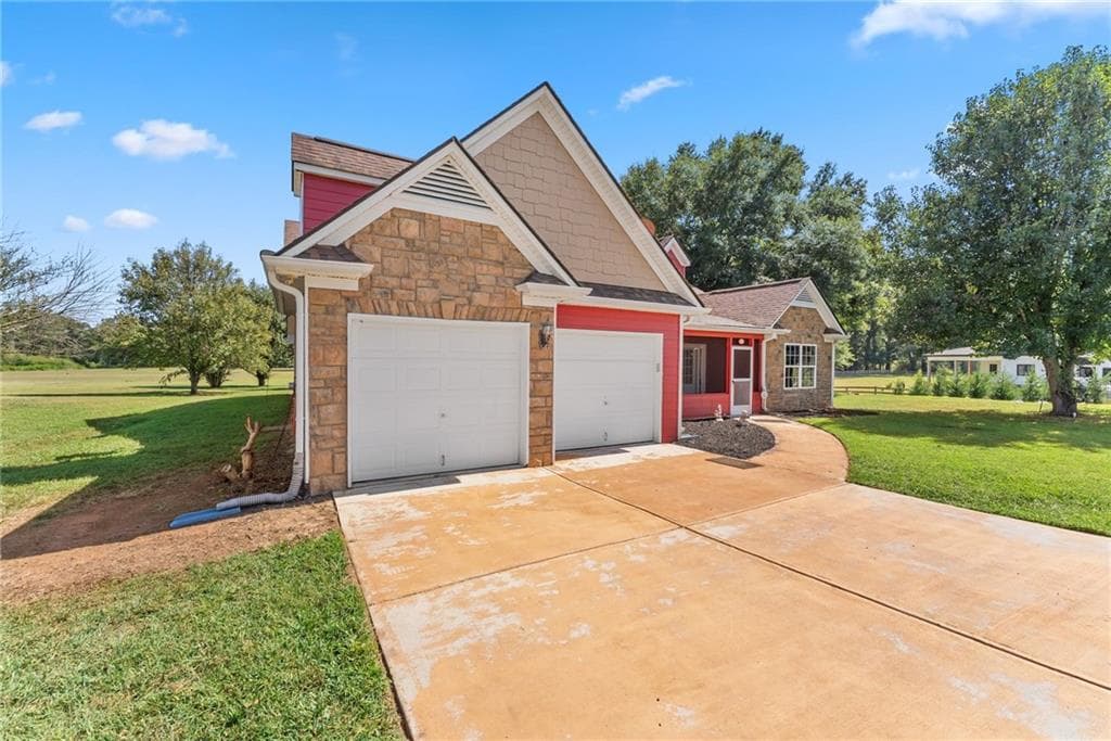 3 bedroom, 2 bathroom, 2,304 sq ft single family residence for sale at 286 Middle Fork Lane, Carnesville, GA 30521 — photo 5
