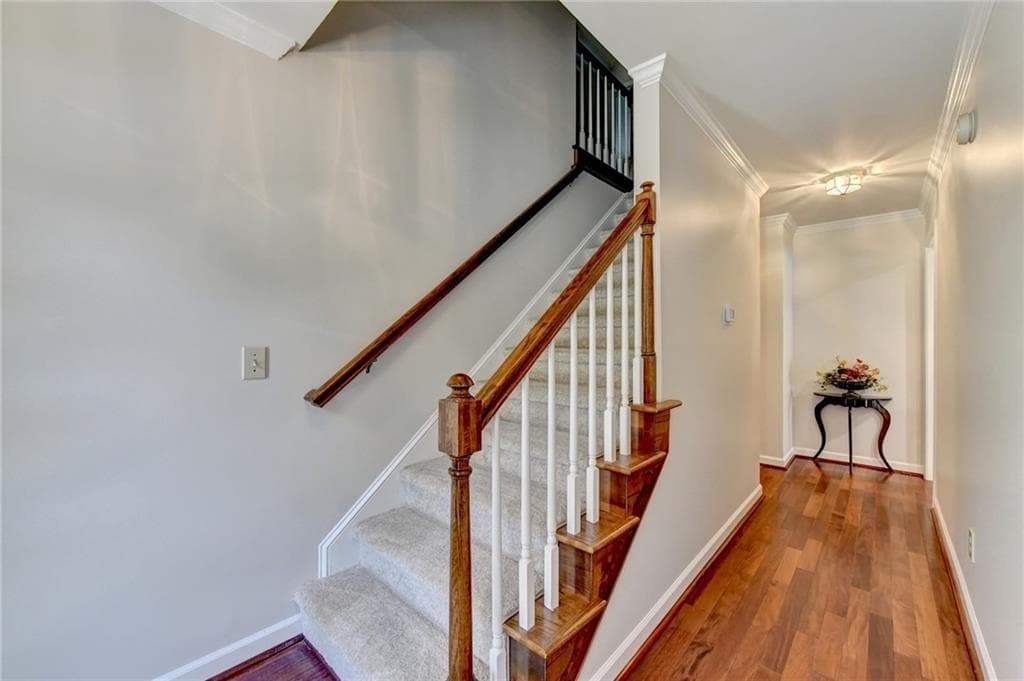 4 bedroom, 3 bathroom, 3,200 sq ft single family residence for sale at 4634 Camber Well Lane, Suwanee, GA 30024 — photo 2