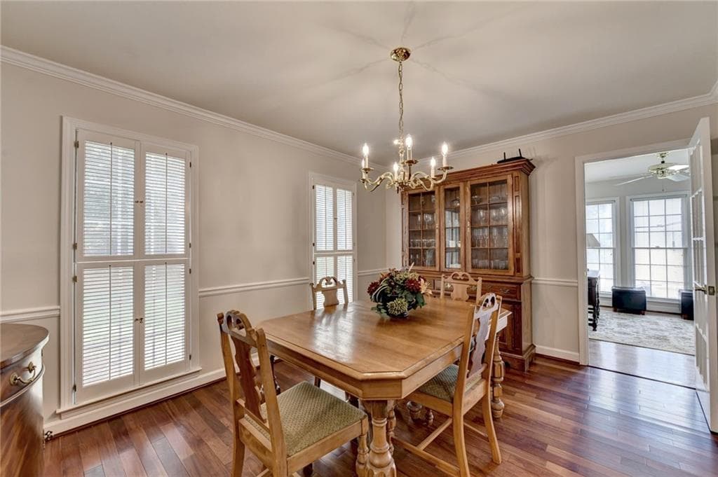 4 bedroom, 3 bathroom, 3,200 sq ft single family residence for sale at 4634 Camber Well Lane, Suwanee, GA 30024 — photo 8