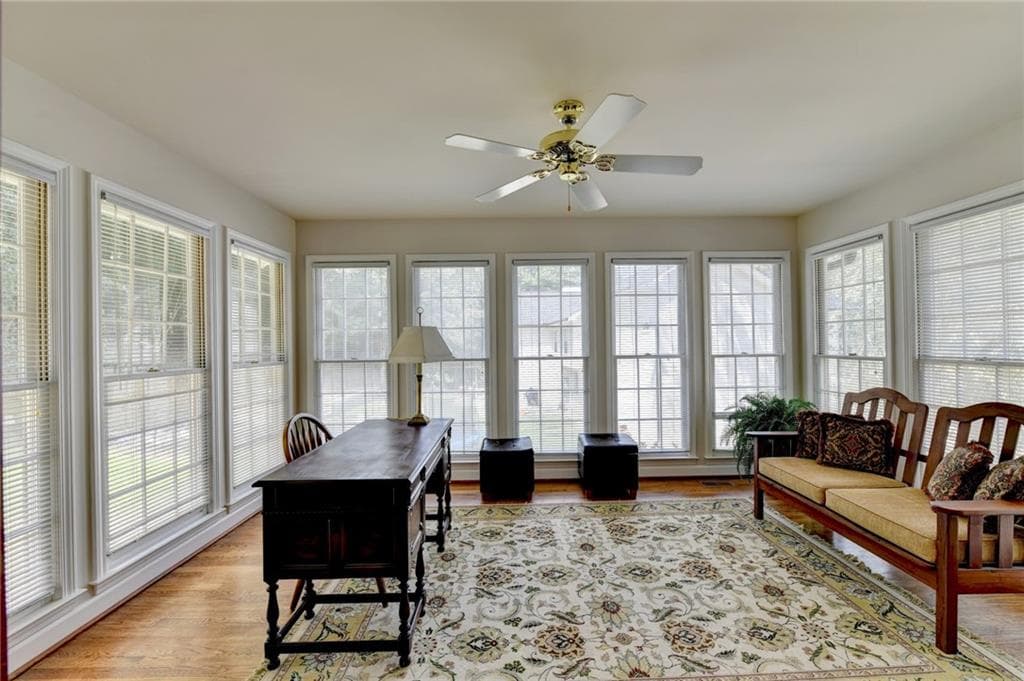 4 bedroom, 3 bathroom, 3,200 sq ft single family residence for sale at 4634 Camber Well Lane, Suwanee, GA 30024 — photo 6