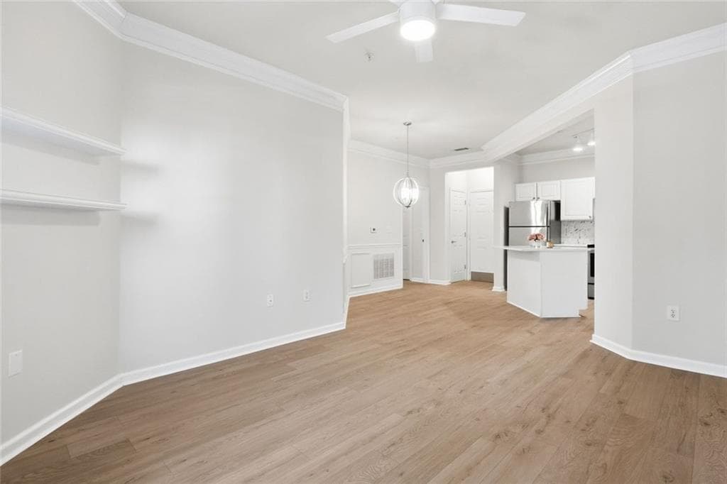 1 bedroom, 1 bathroom, 819 sq ft condominium for sale at 1850 Cotillion Drive 3405, Dunwoody, GA 30338 — photo 5
