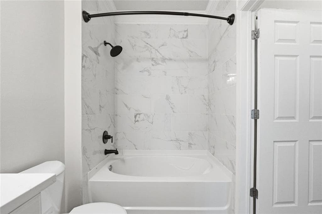 1 bedroom, 1 bathroom, 819 sq ft condominium for sale at 1850 Cotillion Drive 3405, Dunwoody, GA 30338 — photo 9