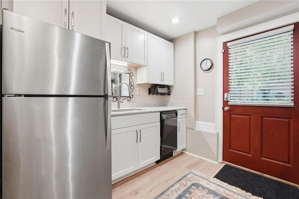 1 bedroom, 2 bathroom, 3,152 sq ft apartment for rent at 826 Mentelle Drive, Atlanta, GA 30308 for $1,975 a month — photo 10
