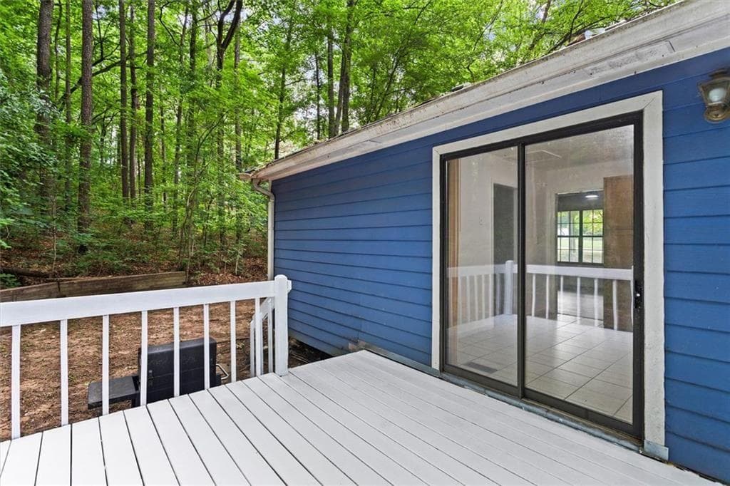 3 bedroom, 2 bathroom, 1,917 sq ft single family residence under contract at 6330 Mt Pisgah Lane, Austell, GA 30168 — photo 6