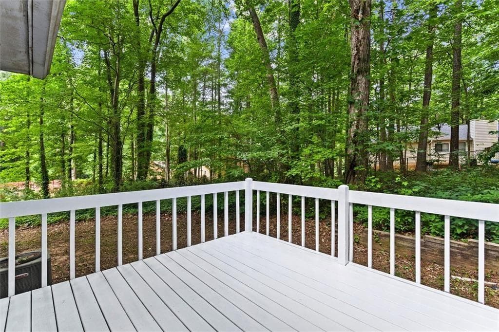 3 bedroom, 2 bathroom, 1,917 sq ft single family residence under contract at 6330 Mt Pisgah Lane, Austell, GA 30168 — photo 7