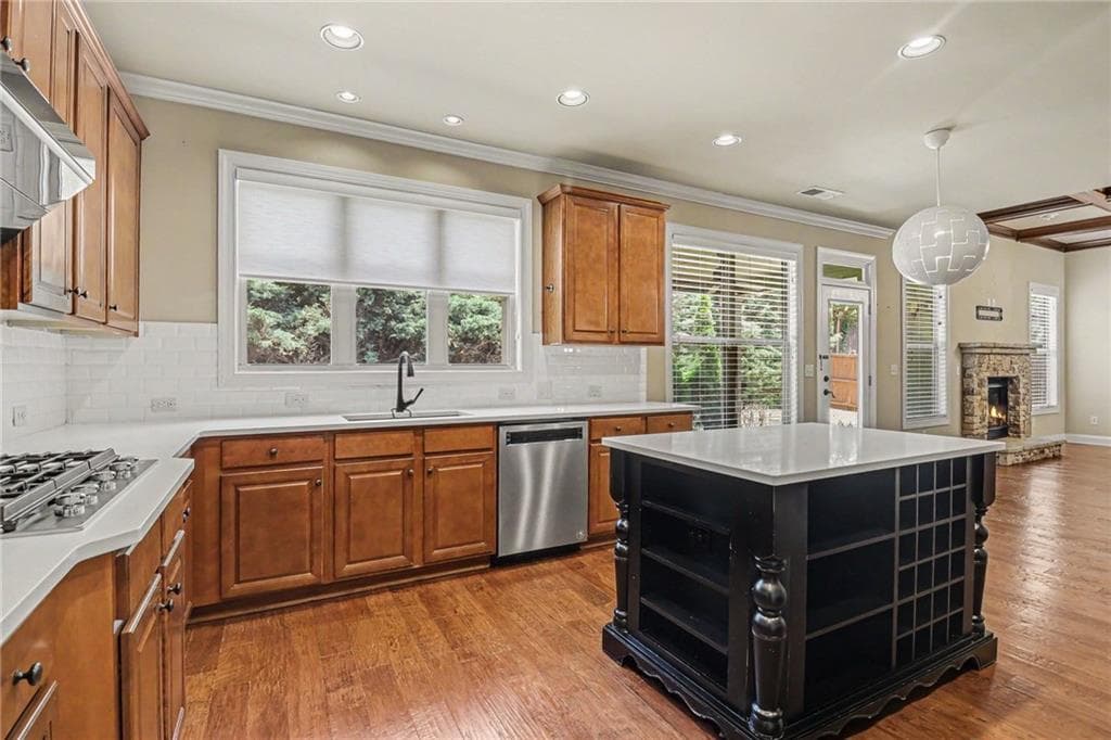 5 bedroom, 4 bathroom, 3,257 sq ft single family residence for sale at 1146 Whisper Cove Drive, Buford, GA 30518 — photo 9