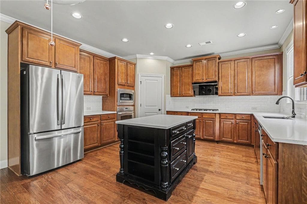 5 bedroom, 4 bathroom, 3,257 sq ft single family residence for sale at 1146 Whisper Cove Drive, Buford, GA 30518 — photo 10