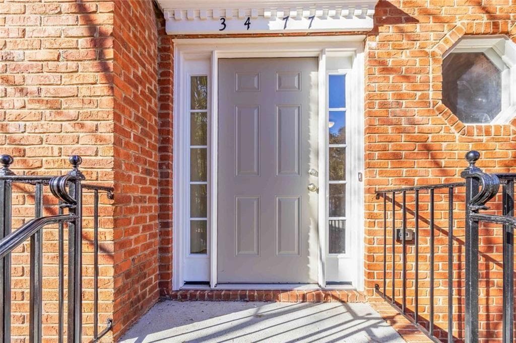 4 bedroom, 3 bathroom, 3,340 sq ft single family residence under contract at 3477 Chinaberry Lane, Snellville, GA 30039 — photo 4