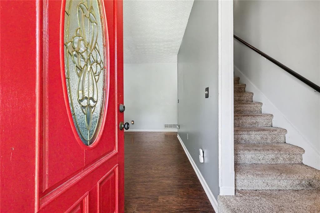 4 bedroom, 3 bathroom, 2,494 sq ft single family residence for sale at 5142 Spring Glen Court, Douglasville, GA 30135 — photo 7