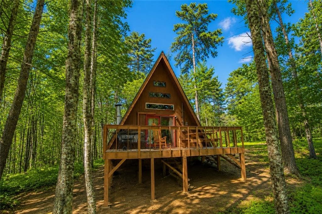1 bedroom, 1 bathroom, 880 sq ft single family residence under contract at 11296 Old Ccc Camp Road, Chatsworth, GA 30705 — photo 3