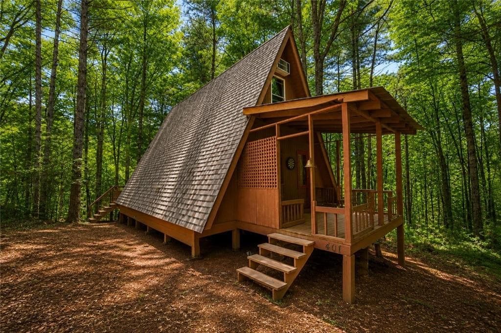 1 bedroom, 1 bathroom, 880 sq ft single family residence under contract at 11296 Old Ccc Camp Road, Chatsworth, GA 30705 — photo 6