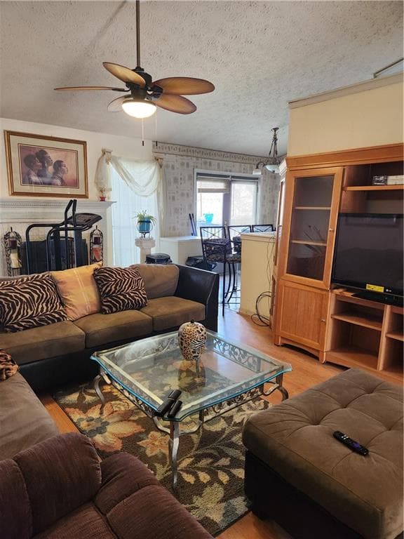 3 bedroom, 2 bathroom, 1,832 sq ft single family residence for sale at 8440 Cedar Creek Ridge, Riverdale, GA 30274 — photo 9
