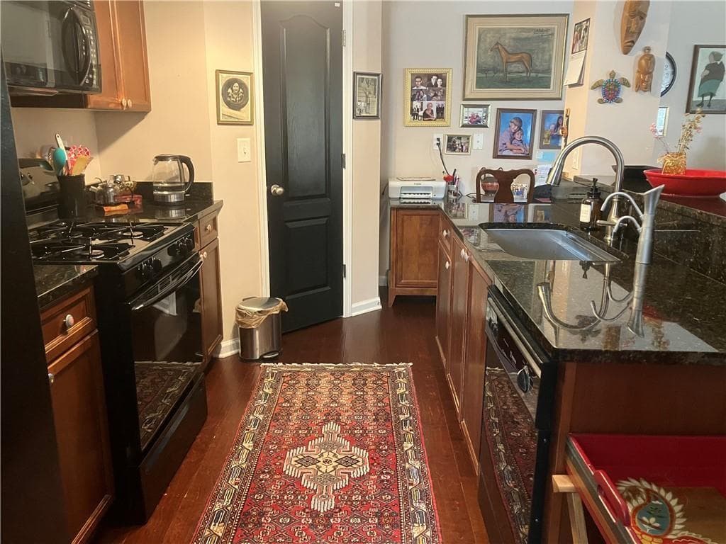 3 bedroom, 3 bathroom, 1,905 sq ft townhouse for sale at 1665 Oakbrook Lake Drive, Norcross, GA 30093 — photo 8