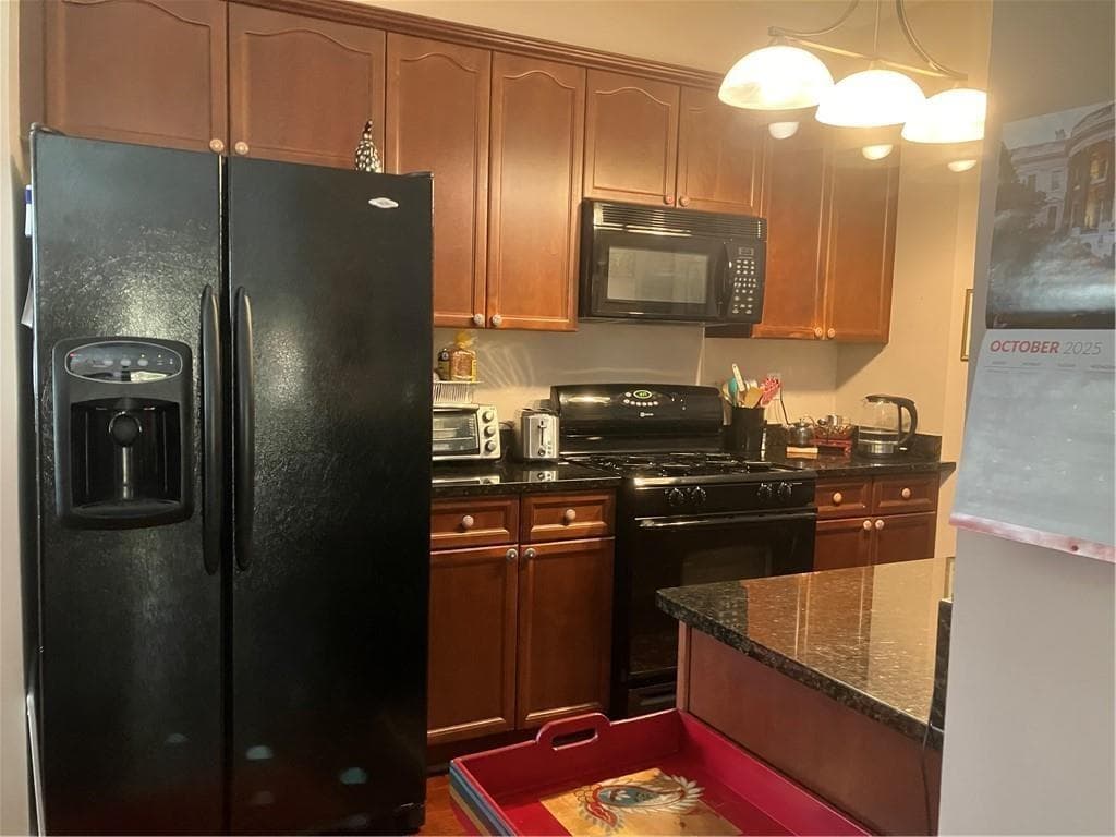 3 bedroom, 3 bathroom, 1,905 sq ft townhouse for sale at 1665 Oakbrook Lake Drive, Norcross, GA 30093 — photo 10