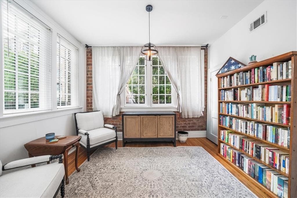 2 bedroom, 2 bathroom, 1,284 sq ft condominium under contract at 635 Myrtle Street 1, Atlanta, GA 30308 — photo 6