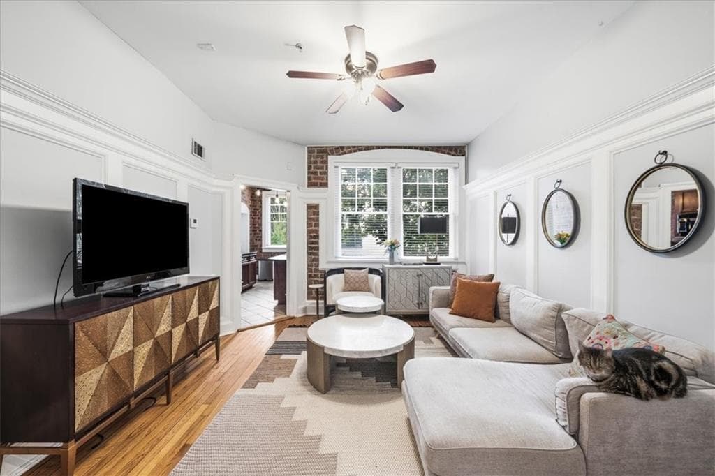 2 bedroom, 2 bathroom, 1,284 sq ft condominium under contract at 635 Myrtle Street 1, Atlanta, GA 30308 — photo 8