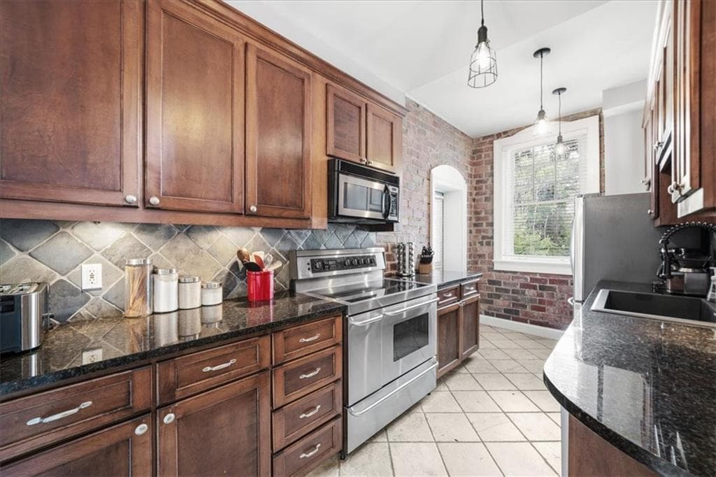 2 bedroom, 2 bathroom, 1,284 sq ft condominium under contract at 635 Myrtle Street 1, Atlanta, GA 30308 — photo 10