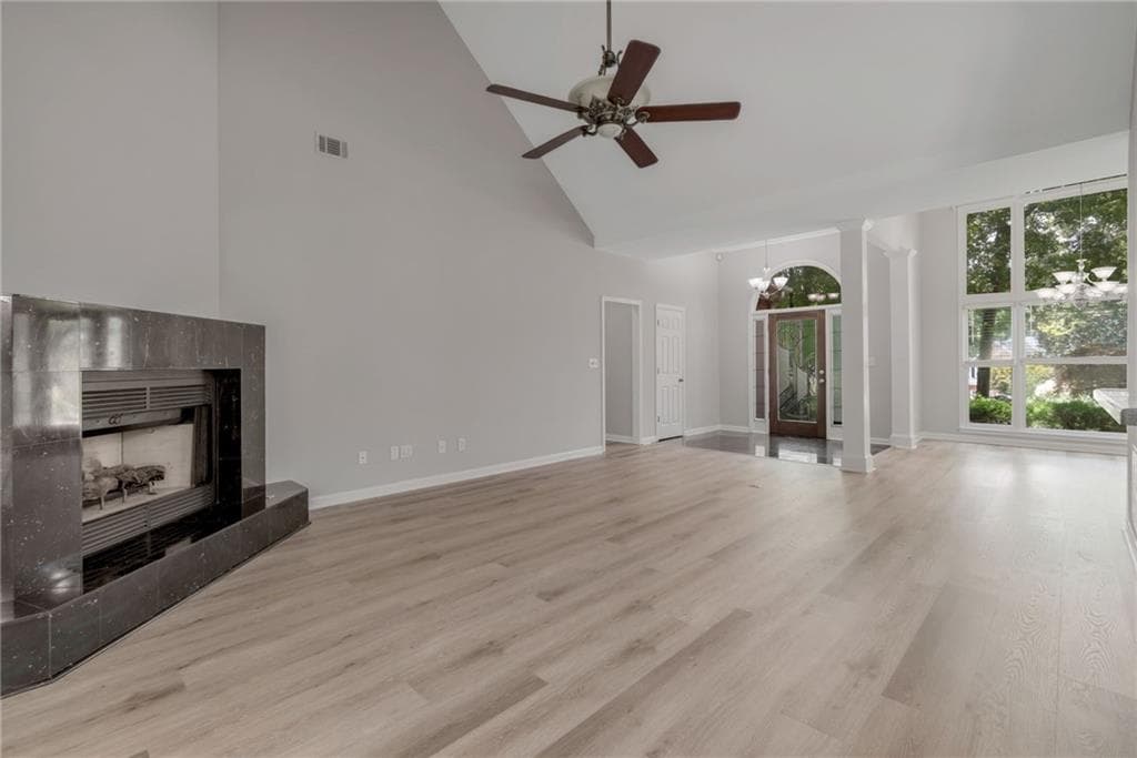 3 bedroom, 2 bathroom, 2,115 sq ft single family residence for sale at 122 Bent Creek Drive, Woodstock, GA 30189 — photo 7
