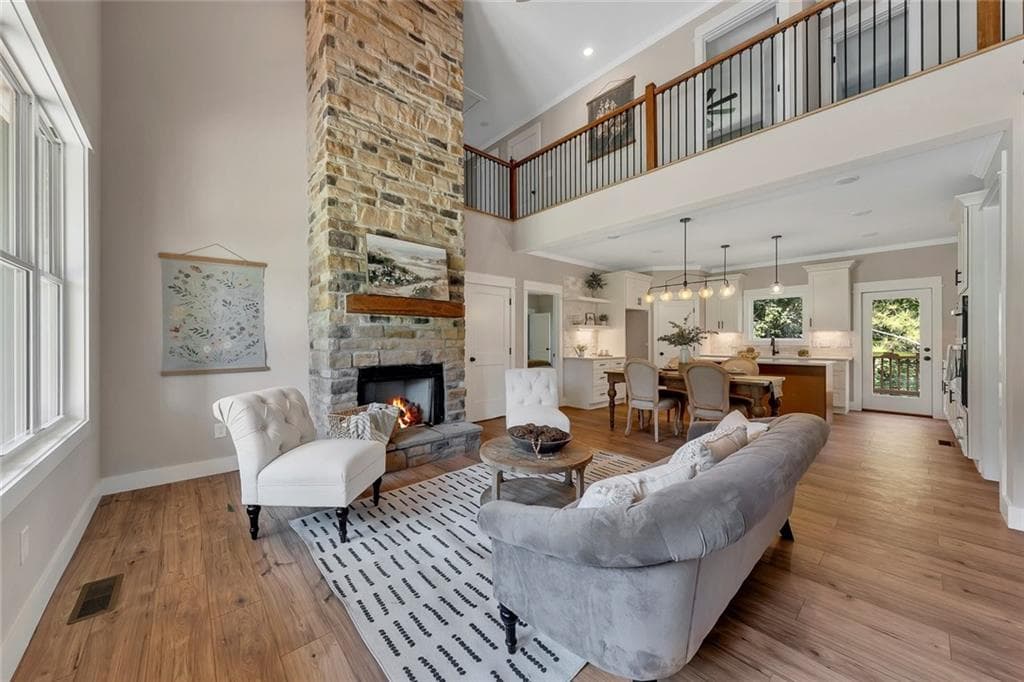 4 bedroom, 3 bathroom, 1,960 sq ft single family residence under contract at 161 Ambrose Drive, Jasper, GA 30143 — photo 4