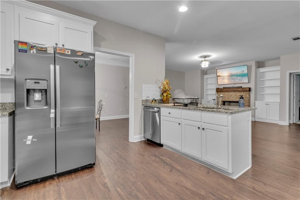 4 bedroom, 3 bathroom, 2,731 sq ft single family residence for sale at 200 Richmond Drive, Statham, GA 30666 — photo 8