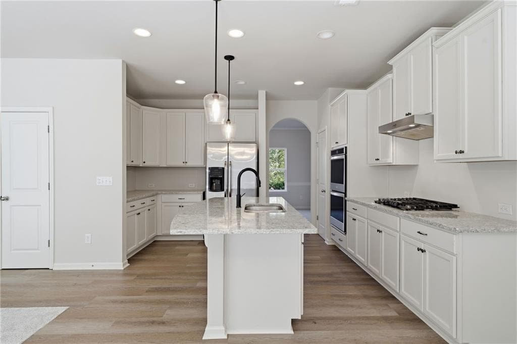 5 bedroom, 3 bathroom, 2,822 sq ft single family residence for sale at 6135 Banyan Trail, Cumming, GA 30028 — photo 9