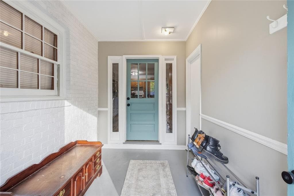 3 bedroom, 2 bathroom, 2,212 sq ft single family residence for sale at 3931 Green Drive, Gainesville, GA 30506 — photo 10