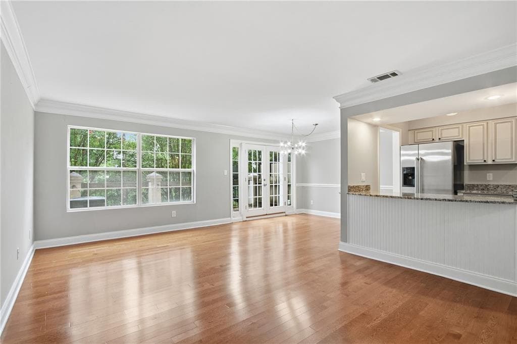 2 bedroom, 3 bathroom, 1,228 sq ft condominium for sale at 6980 Roswell Road C5, Sandy Springs, GA 30328 — photo 6