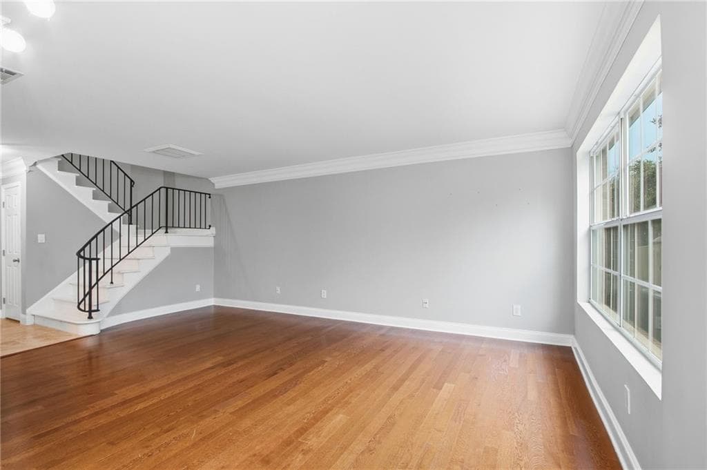 2 bedroom, 3 bathroom, 1,228 sq ft condominium for sale at 6980 Roswell Road C5, Sandy Springs, GA 30328 — photo 7