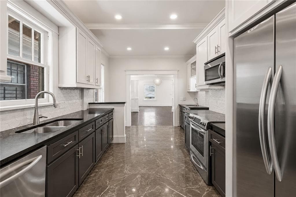 3 bedroom, 2 bathroom single family residence for rent at 620 Kennesaw Avenue, Atlanta, GA 30308 for $5,475 a month — photo 9