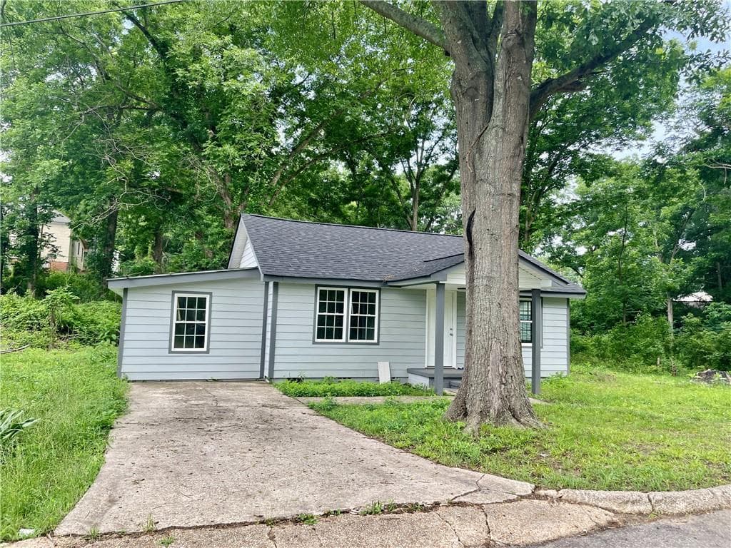 3 bedroom, 1 bathroom, 1,128 sq ft single family residence for sale at 212 Franklin Street, Manchester, GA 31816 — photo 5